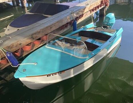 Brand new 1957 Starcraft ski champ replica | Retro Lake Union cruiser