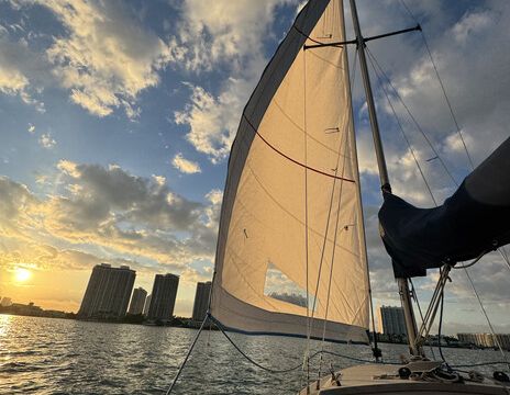 Private Sailing - Electric and Silent • Max 4 Guests • Sunny Isles FL