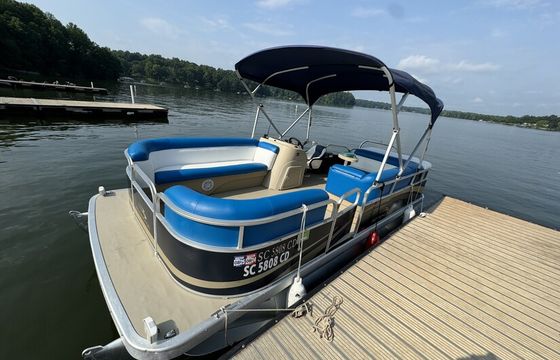 Cruise in Comfort & Style on a Bennington 20SLI Pontoon!