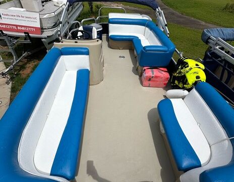 Cruise in Comfort & Style on a Bennington 20SLI Pontoon!