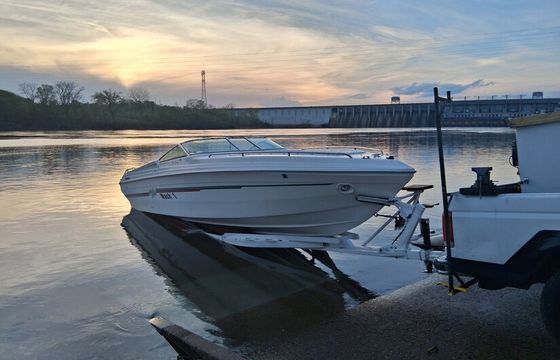 Lake of the Ozarks, Osage River, and Missouri River speed boat!