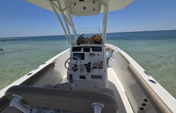 24' Yamaha-Powered Center Console | Sandbar, Fishing & Family Fun