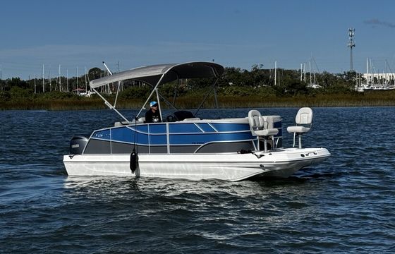 Blue Hurricane- Spacious with Fishing Features!