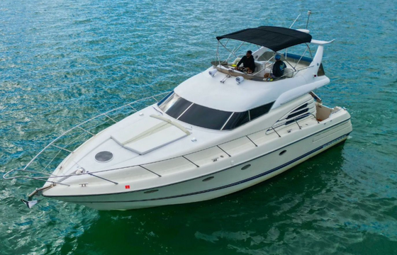 Enjoy Miami In 50FT SUNSEEKER MANHATTAN!