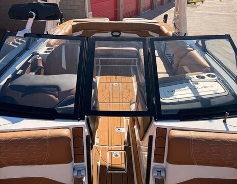2024 Centurion Ri245: The Ultimate World-Class Surf and Luxury