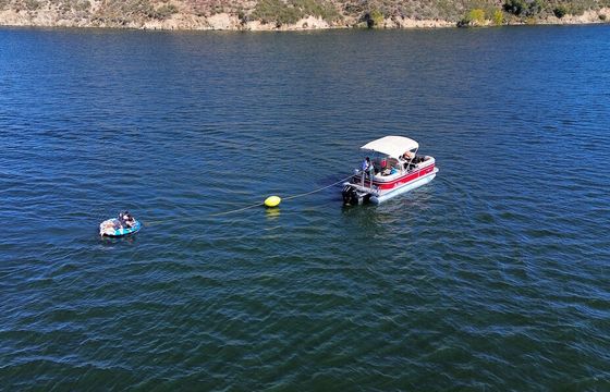 22' Sun Tracker Pontoon Party Barge with Tubing in Los Angeles