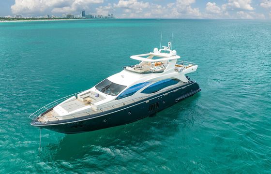 Luxe 84 ft. Azimut w/ water toys serving Northeast, Florida & Bahamas