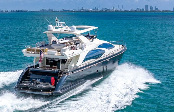 Luxe 84 ft. Azimut w/ water toys serving Northeast, Florida & Bahamas