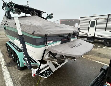 2024 Centurion RI245: Grand Performance Luxury Wakecraft Edition