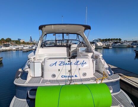 45 foot luxury yacht for rent in Chicago