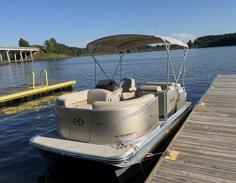 2017 Avalon EAGLE  Pontoon 17 feet