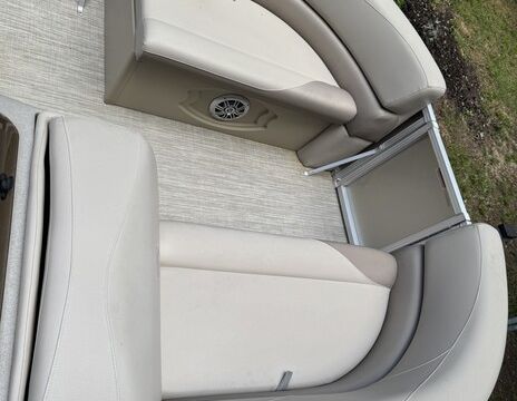 2017 Avalon EAGLE  Pontoon 17 feet