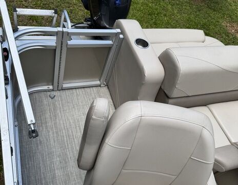 2017 Avalon EAGLE  Pontoon 17 feet