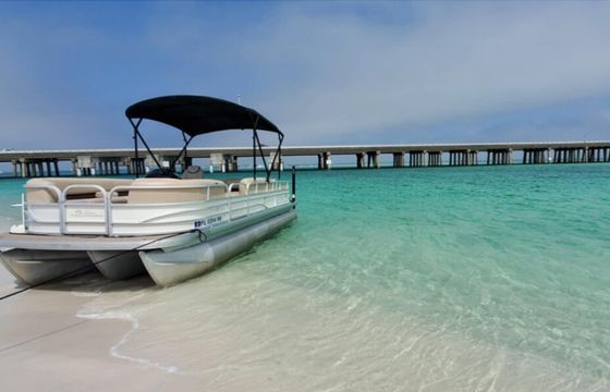Enjoy Crab island and Destin !Paddleboard and floating mat included !