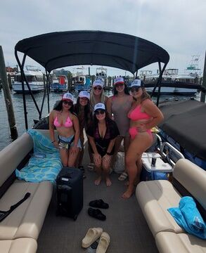 Enjoy Crab island and Destin !Paddleboard and floating mat included !
