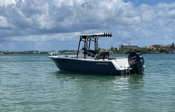 Luxury 23’ Sportsman Center Console | Easy Private Lift Access | Fuel