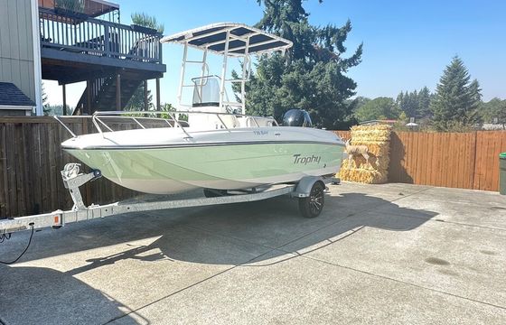 OnlyFish 18' Open-Bow Trolling Skiff
