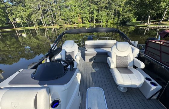 • Luxury Triton Pontoon • 12 Passenger • Premium Audio System