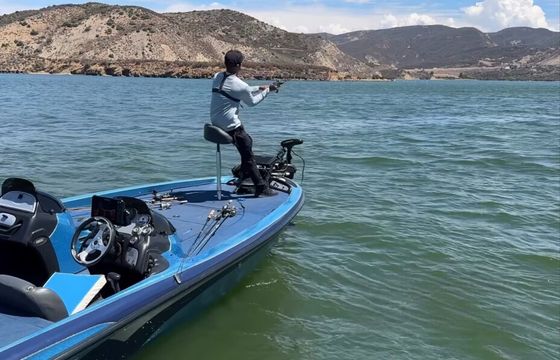 21' Bass Boat for rent