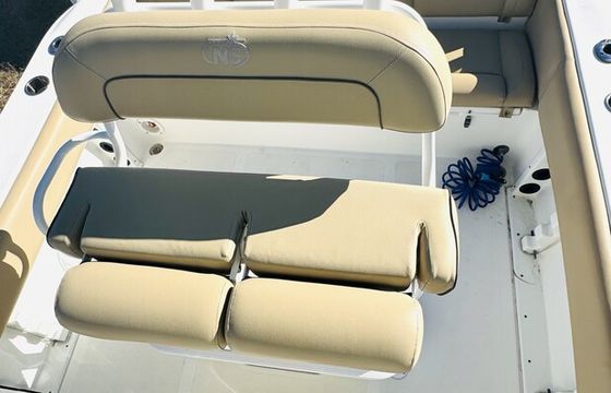 23ft Nautic Star Legacy. Multi day rentals. holds up to 8