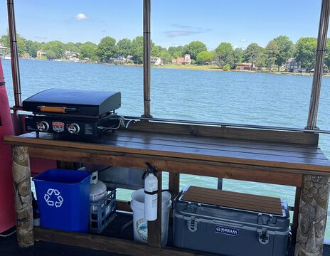 The Cabana – Lake Norman’s Premier Party Charter