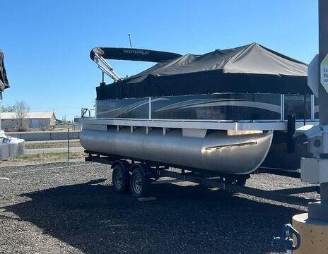 22' Triton Boat!
