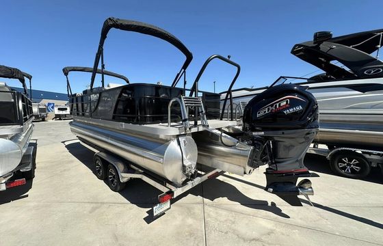2023 Beautiful Veranda Luxury Tritoon 200 HP