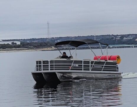 Rent a 24ft Pontoon Boat on Lake Travis Today
