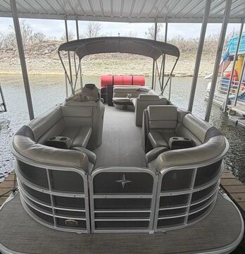 Rent a 24ft Pontoon Boat on Lake Travis Today