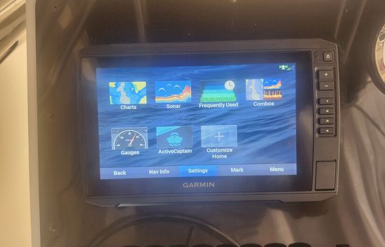 2023 Bulls Bay Center Console - 🆓 delivery to Falls Lake + Kerr Lake