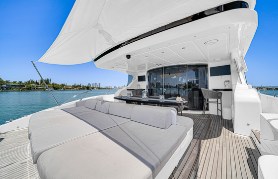 Miami Superyacht Experience Aboard 105ft Leopard