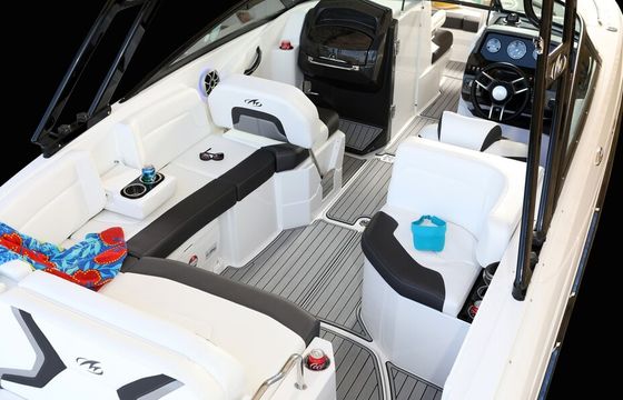 Tonka Boat Rentals~Monterey M6 25 Ft Lake Minnetonka ~