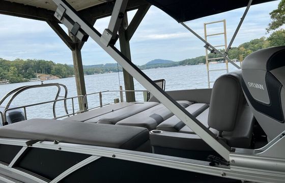 Premium Tritoon Experience with 200hp Rental on Lake Tillery NC