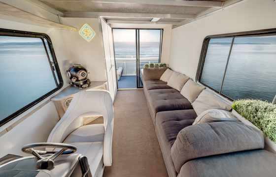 13ppl Gold Coast Yacht Double Decker Beauty