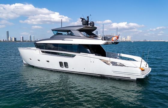 Sanlorenzo 76SX – Italian Luxury in Fort Lauderdale