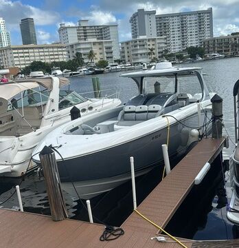 Mystic 4200 – Luxury 42ft Performance Yacht | Hollywood