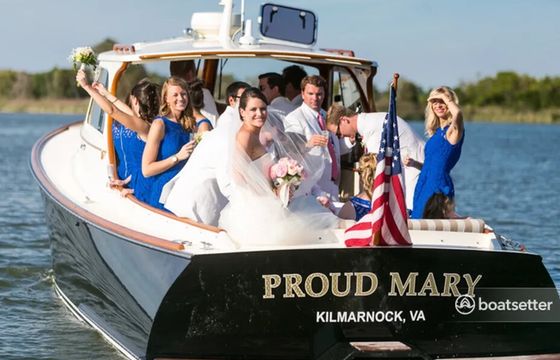LUXURY YACHT RENTAL