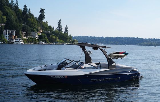 Malibu 23 LSV Wakesurf Boat – Lake Washington, No License Required
