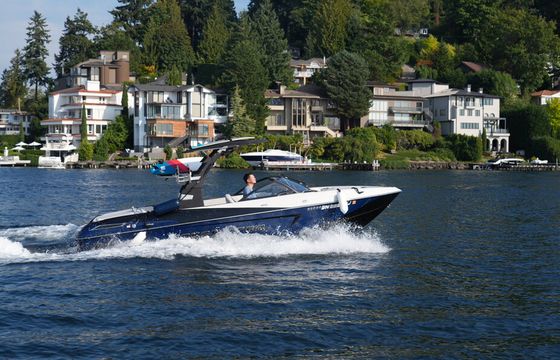 Malibu 23 LSV Wakesurf Boat – Lake Washington, No License Required