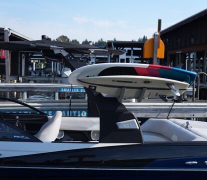Malibu 23 LSV Wakesurf Boat – Lake Washington, No License Required