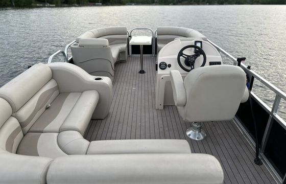 Northwoods Escape on Rabbit Lake - Pontoon