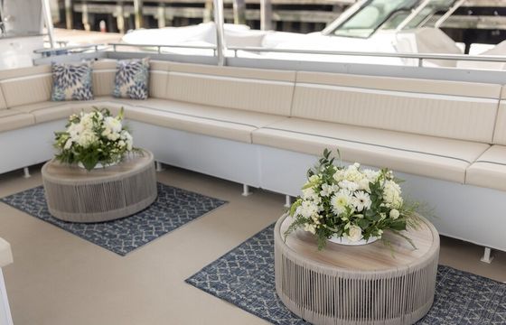 NEW!! CUSTOM LUXURY YACHT- UPSCALE LOUNGE- 30 PASS- FEMALE OWNED