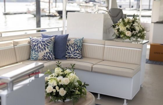 NEW!! CUSTOM LUXURY YACHT- UPSCALE LOUNGE- 30 PASS- FEMALE OWNED