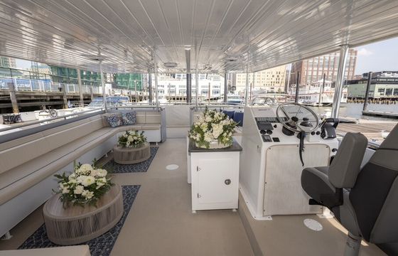 NEW!! CUSTOM LUXURY YACHT- UPSCALE LOUNGE- 30 PASS- FEMALE OWNED