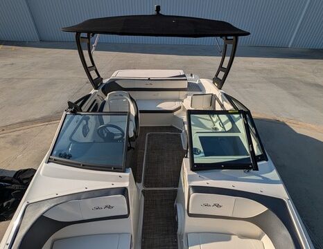 Sporty &amp; Spacious! Sea Ray SPX190 - Lake Lanier Delivery Available!