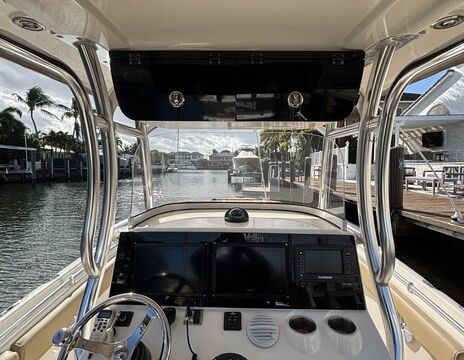27ft Center Console. Explore South Flordia!