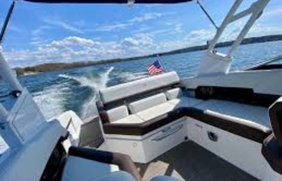 Monterey Elite 27 Party Boat with Captain!