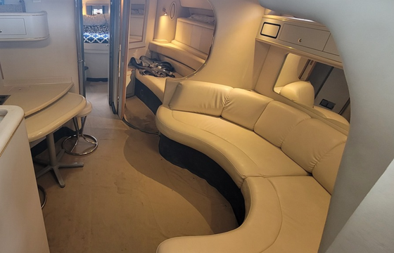 "Our Time" Yacht Charter at The Lake Of The Ozarks