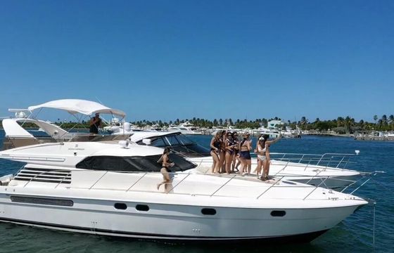 Cruise in Comfort: 65ft Flybridge Yacht for Rent in Fort Lauderdale