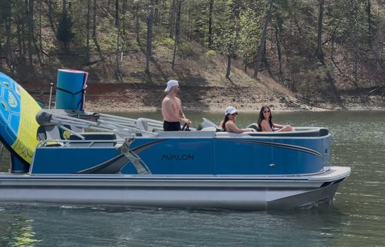 Brand-New 2025 Avalon LSZ Pontoon - Seats 12. Broken Bow Lake